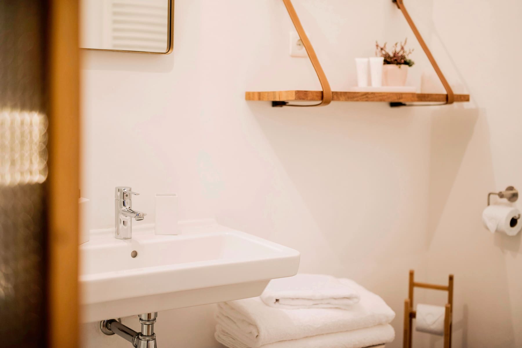 Stylish Suite 14